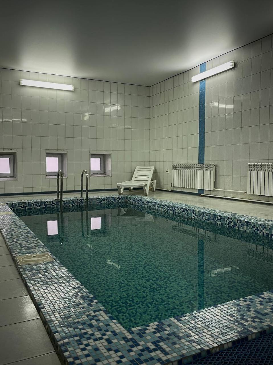 Belon Land Hotel Astana Buitenkant foto