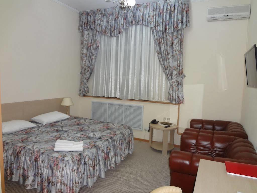 Belon Land Hotel Astana Buitenkant foto